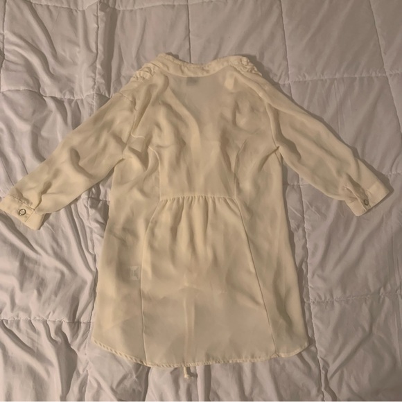 Milkmaid Ruffle Button Down Blouse - Picture 5 of 6